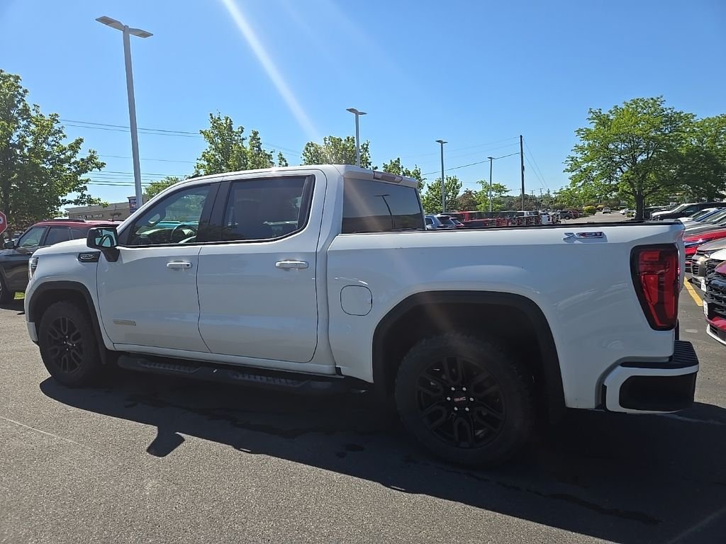 Used 2021 White GMC Elevation image 3