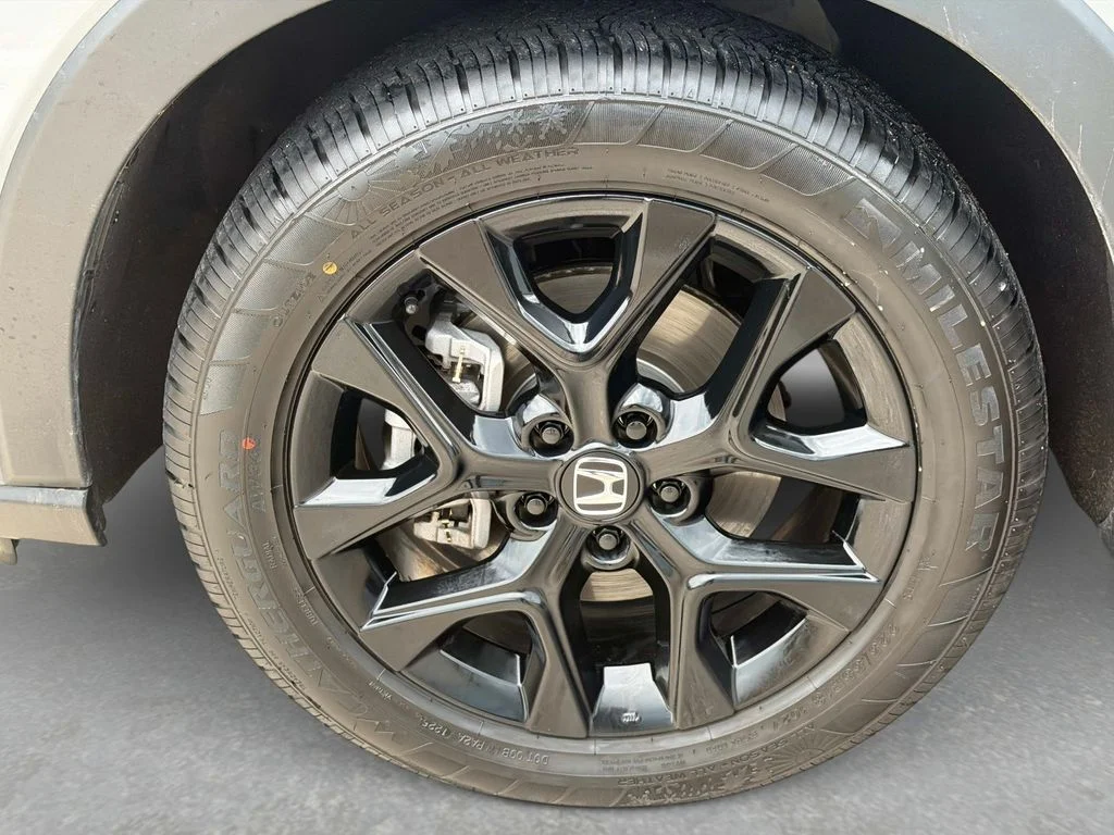 Used 2024 Urban Gray Pearl Honda Sport image 12