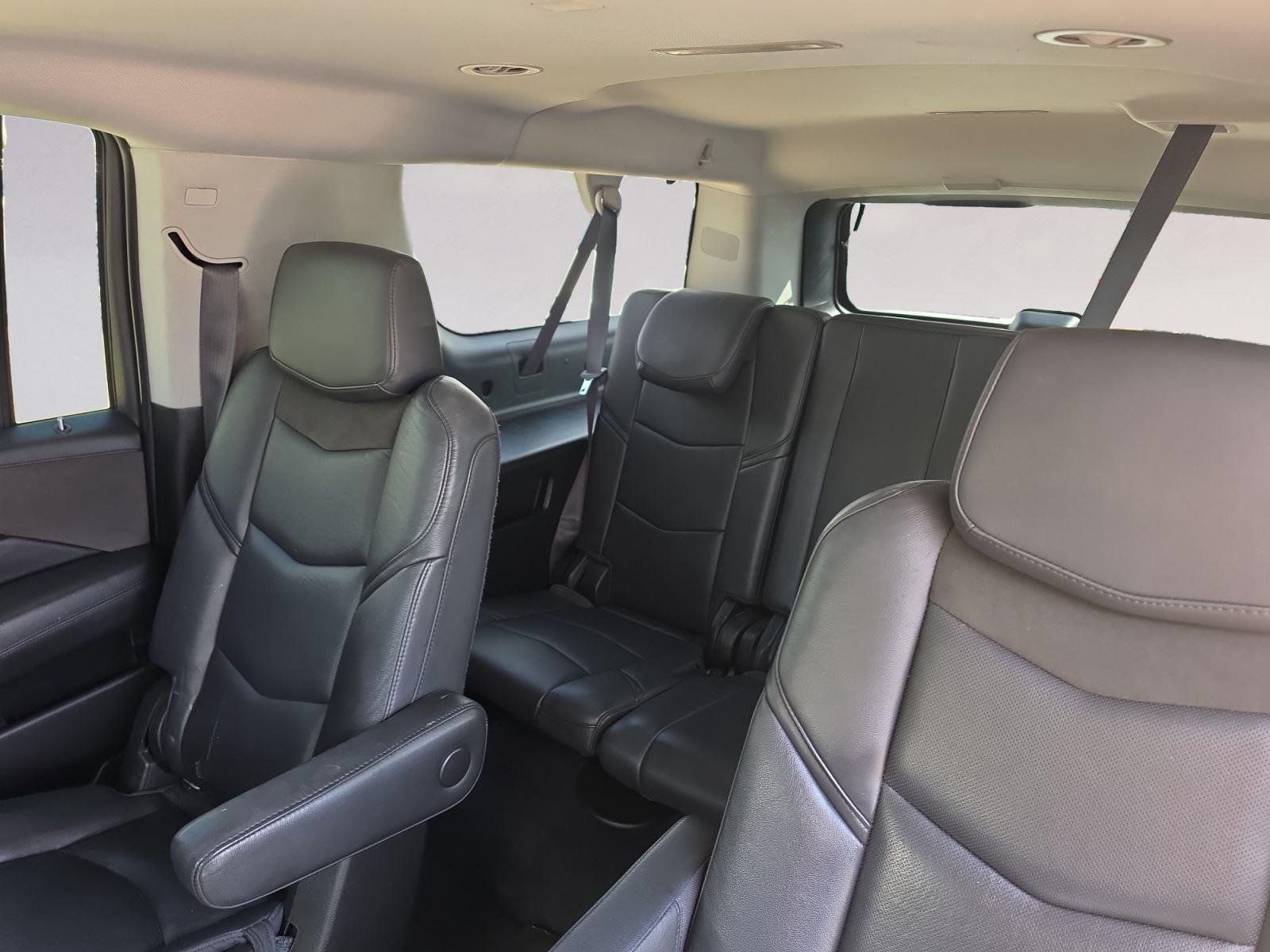 2018 Cadillac Escalade ESV Luxury - Photo 13