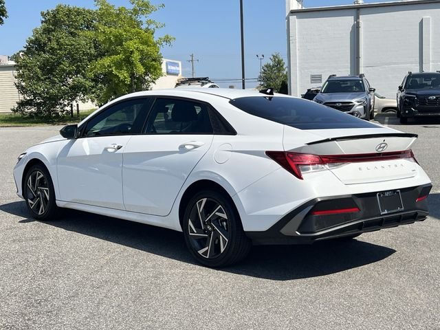Certified Used 2025 White Hyundai SEL Sport image 17