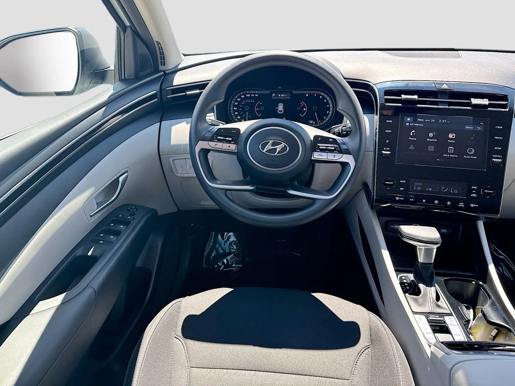 Used 2024 White Pearl Hyundai SEL image 18