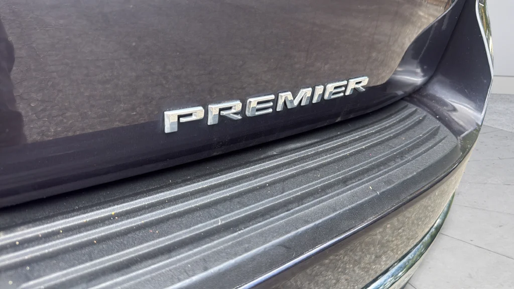 Used 2024 Gray Chevrolet Premier image 27