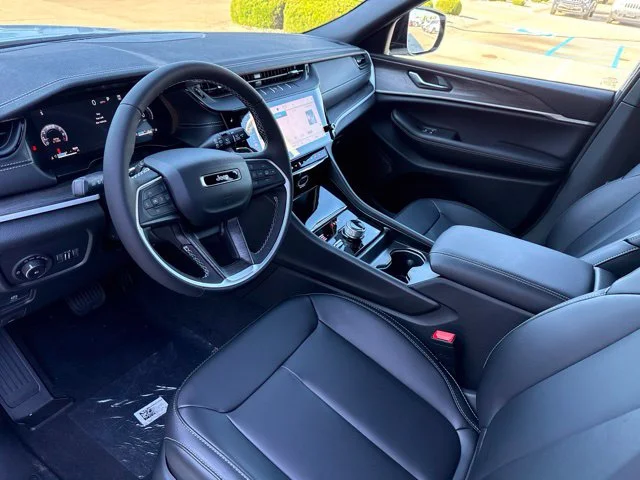 New 2027 White Jeep Limited image 12