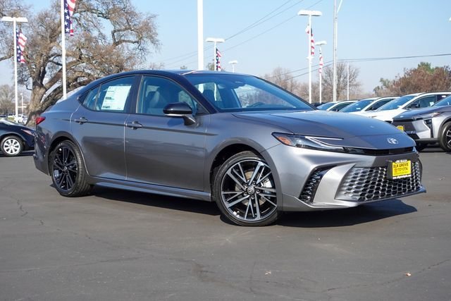 New 2026 Heavy Metal with Midnight Black Metallic roof <sup>1</sup> Toyota  XSE image 6