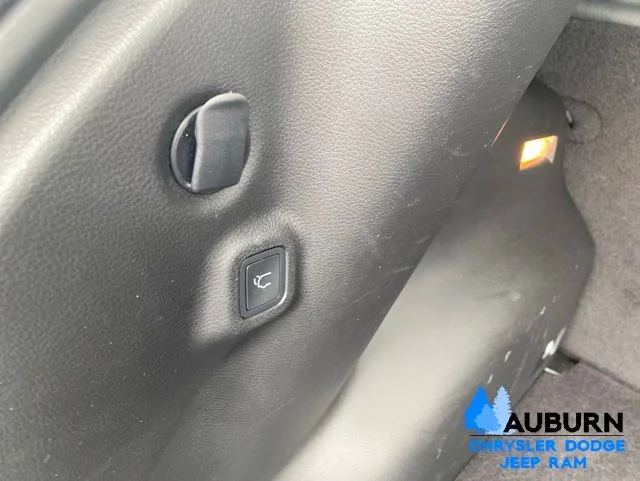 Used 2026 White Jeep Limited image 13