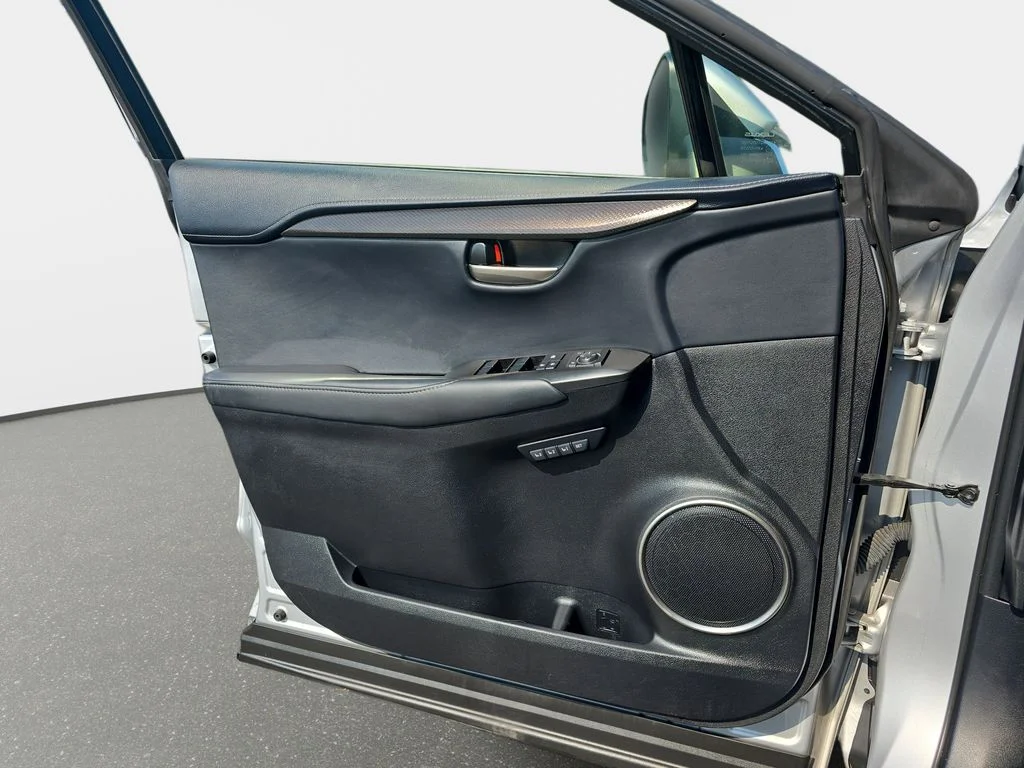 Used 2015 Silver Lexus 200t image 30