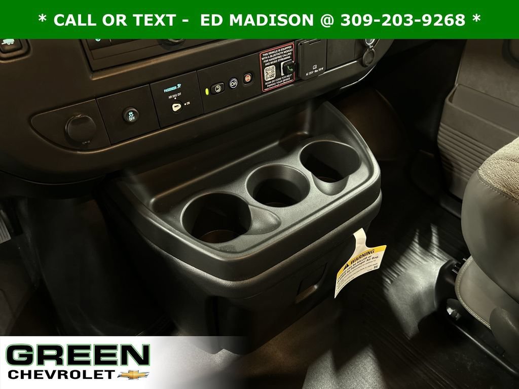 2025 Chevrolet Express Cargo Work Van - Photo 21