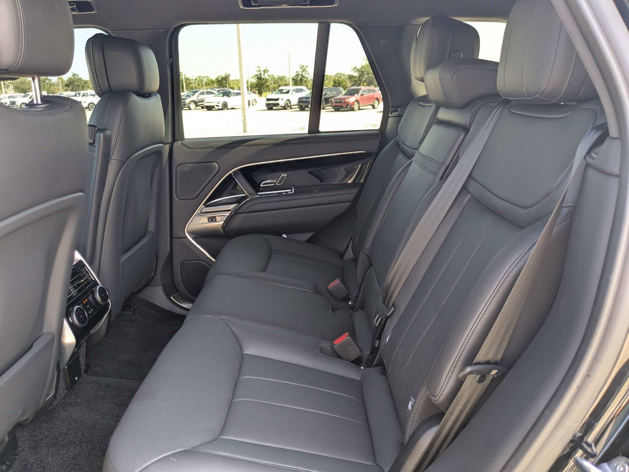 Used 2025 Santorini Black Metallic Land Rover SE image 16