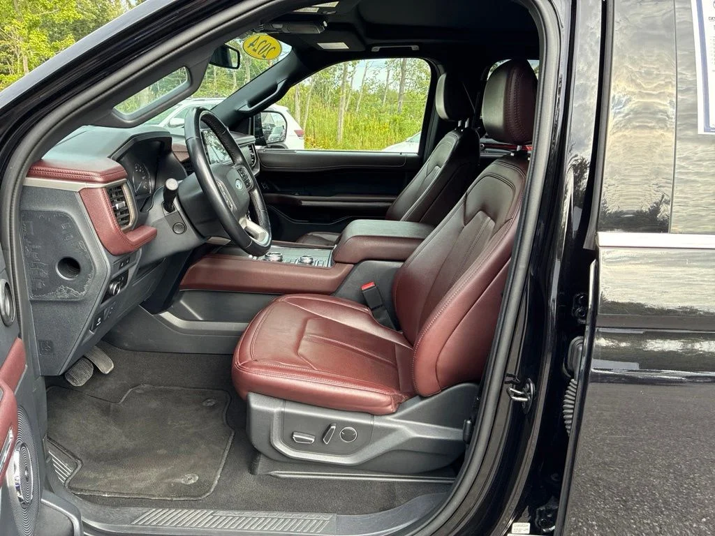 Used 2024 Black Ford Limited image 10