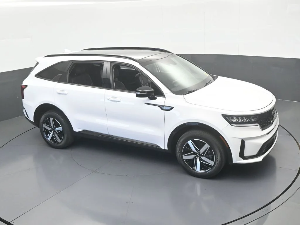 Used 2022 Glacial White Pearl Kia EX image 56