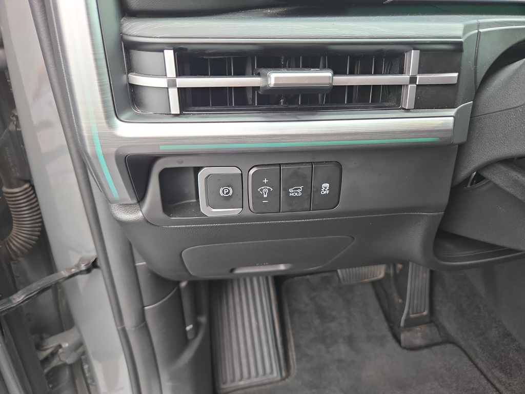 Used 2024 Gray Hyundai Limited image 17