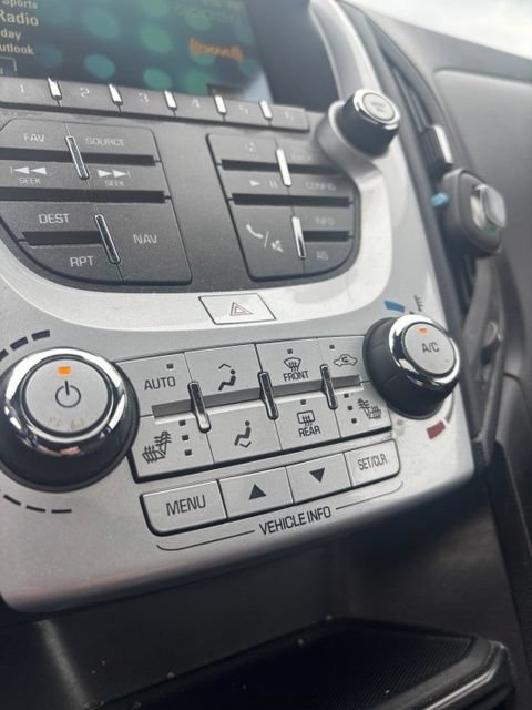 Used 2016 SUMMIT WHITE Chevrolet LT image 21