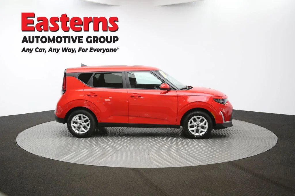 Used 2024 Red Kia LX image 41