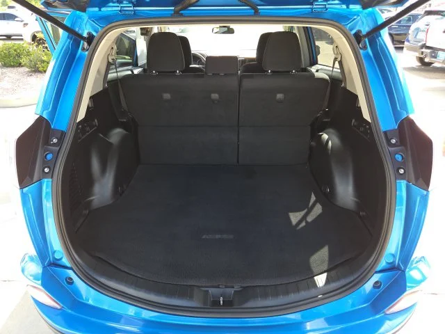 Used 2017 Blue Toyota LE image 18