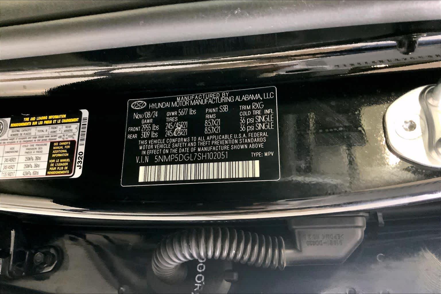 Used 2025 Phantom Black Hyundai Calligraphy image 36