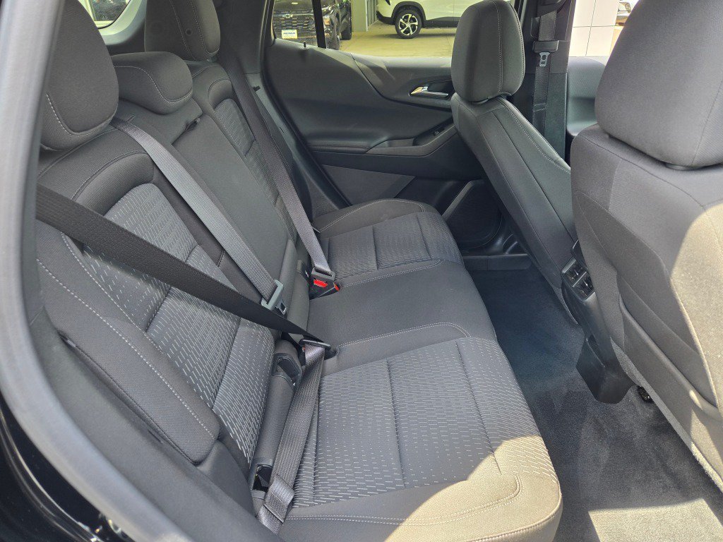 2025 Chevrolet Equinox LT - Photo 11