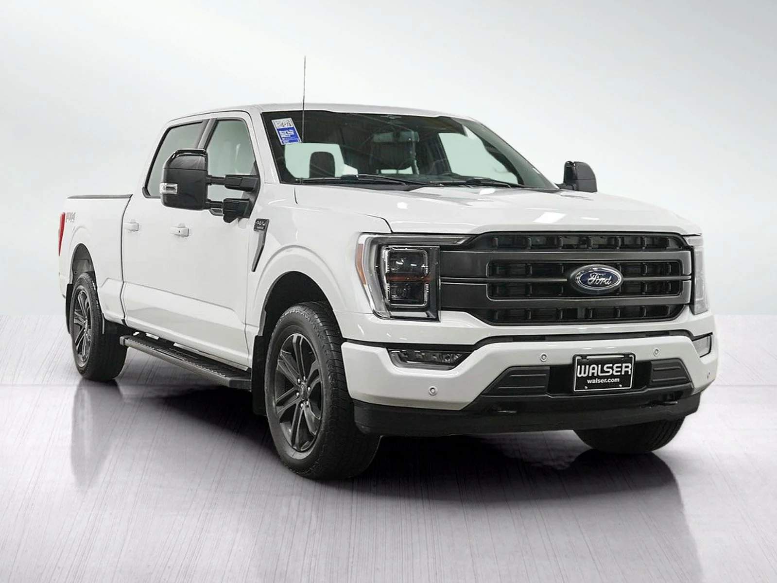 Used 2023  Ford Lariat image 7