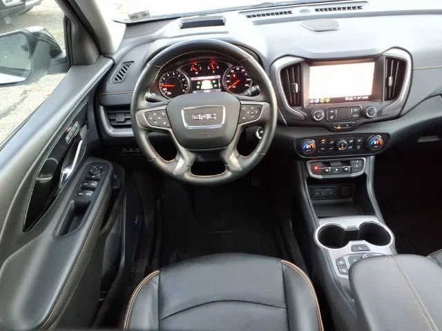 2023 GMC Terrain AT4 - Photo 9