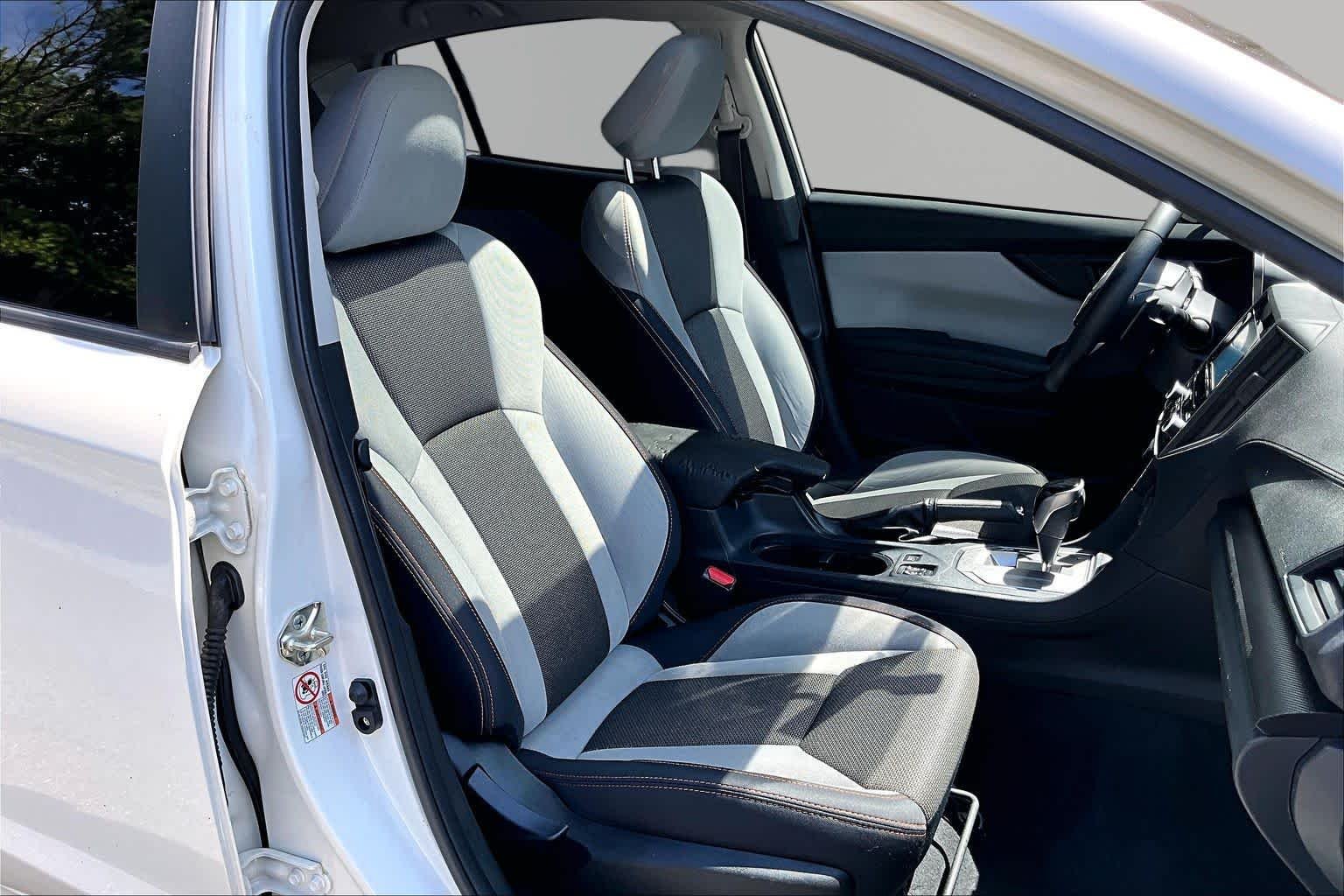 Used 2019 Crystal White Pearl Subaru Premium image 9