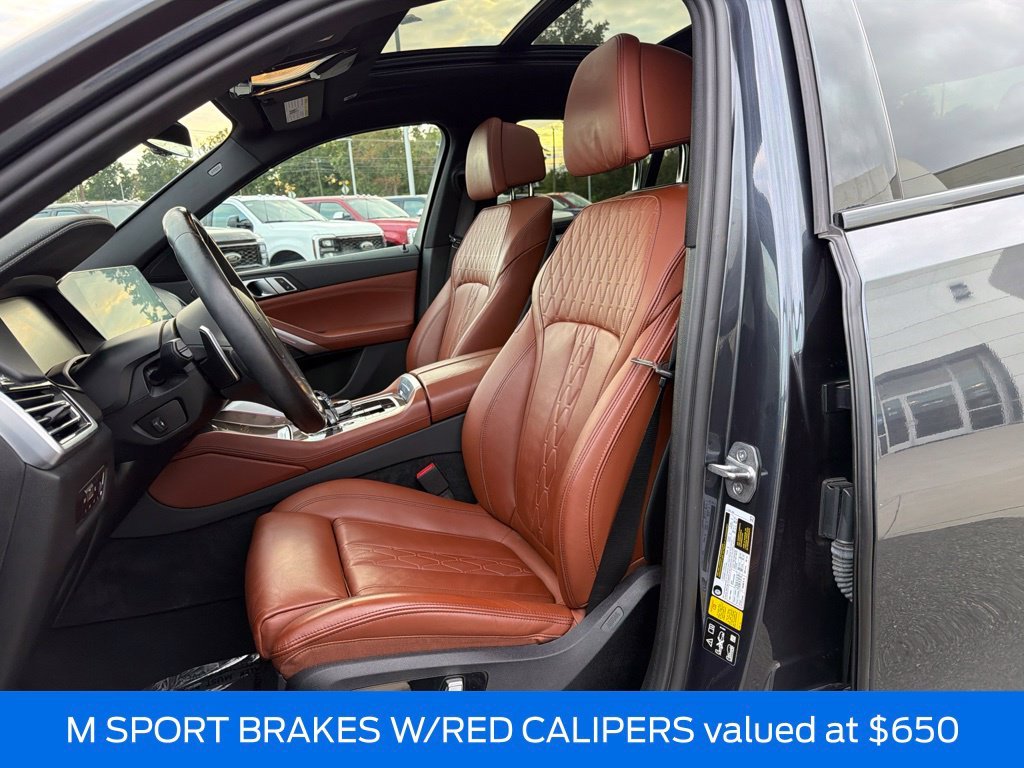 Used 2022 Arctic Gray Metallic BMW xDrive40i image 10