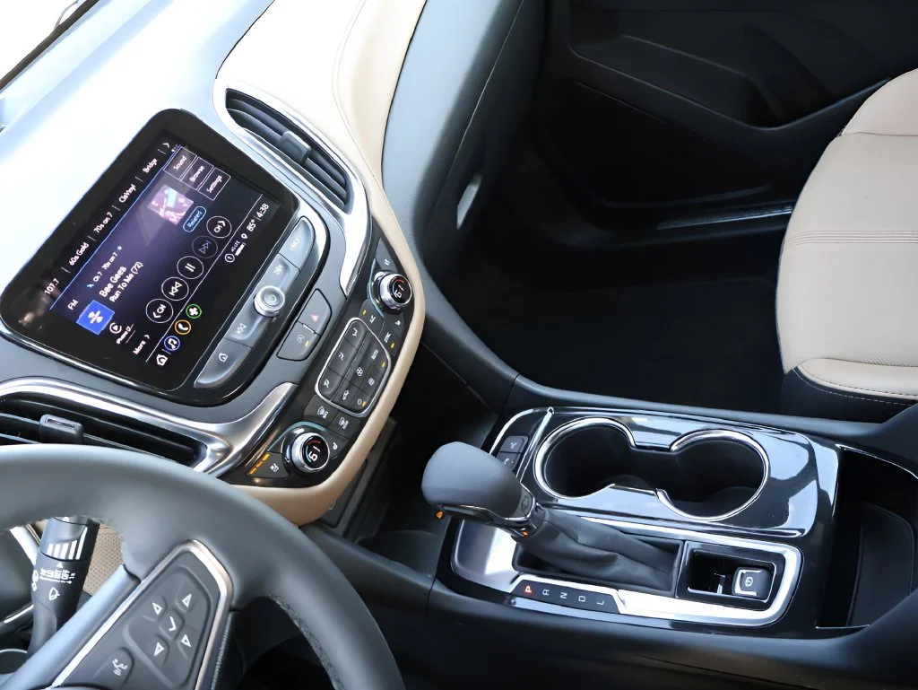 Used 2024 White Chevrolet Premier image 21
