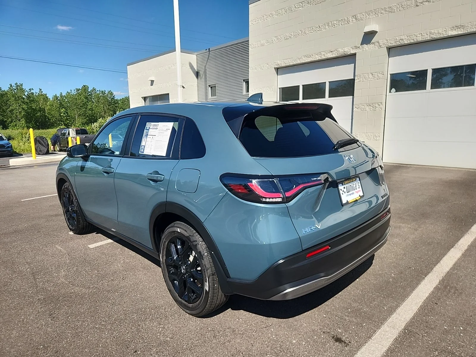 Used 2024 Green Honda Sport image 4