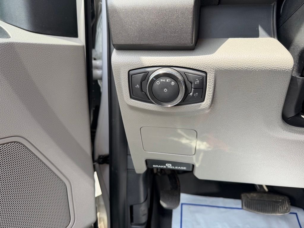 Used 2021 White Ford XL image 26