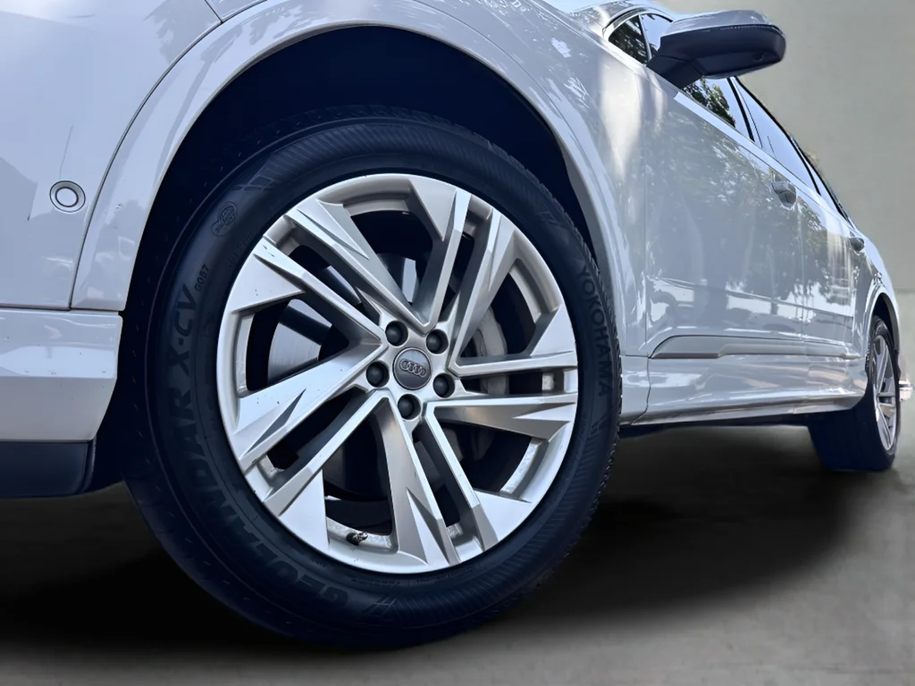 Used 2020 White Audi 55 Premium Plus image 31