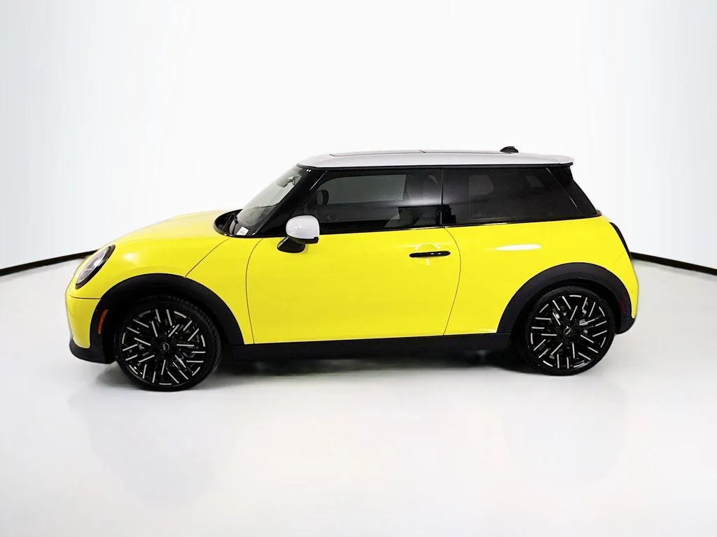New 2026 Sunny Side Yellow MINI Iconic image 8