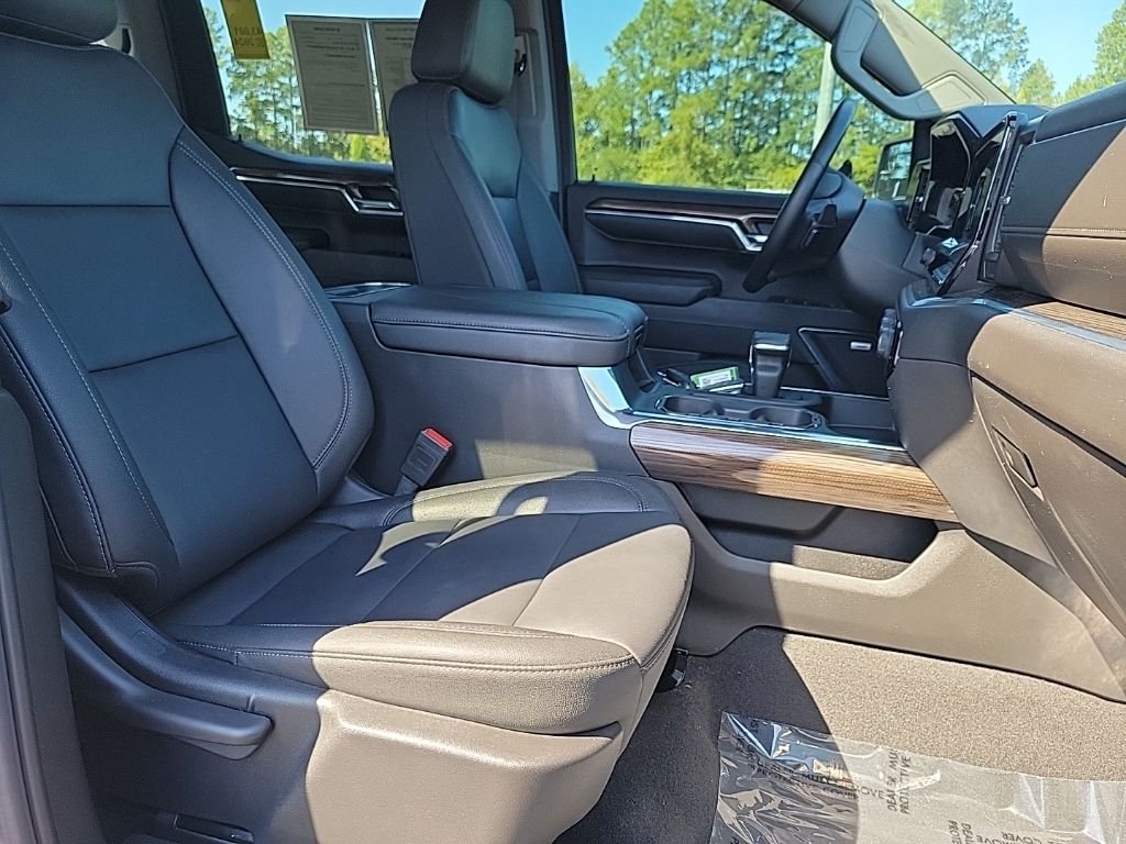 Used 2024 Blue Chevrolet RST image 12