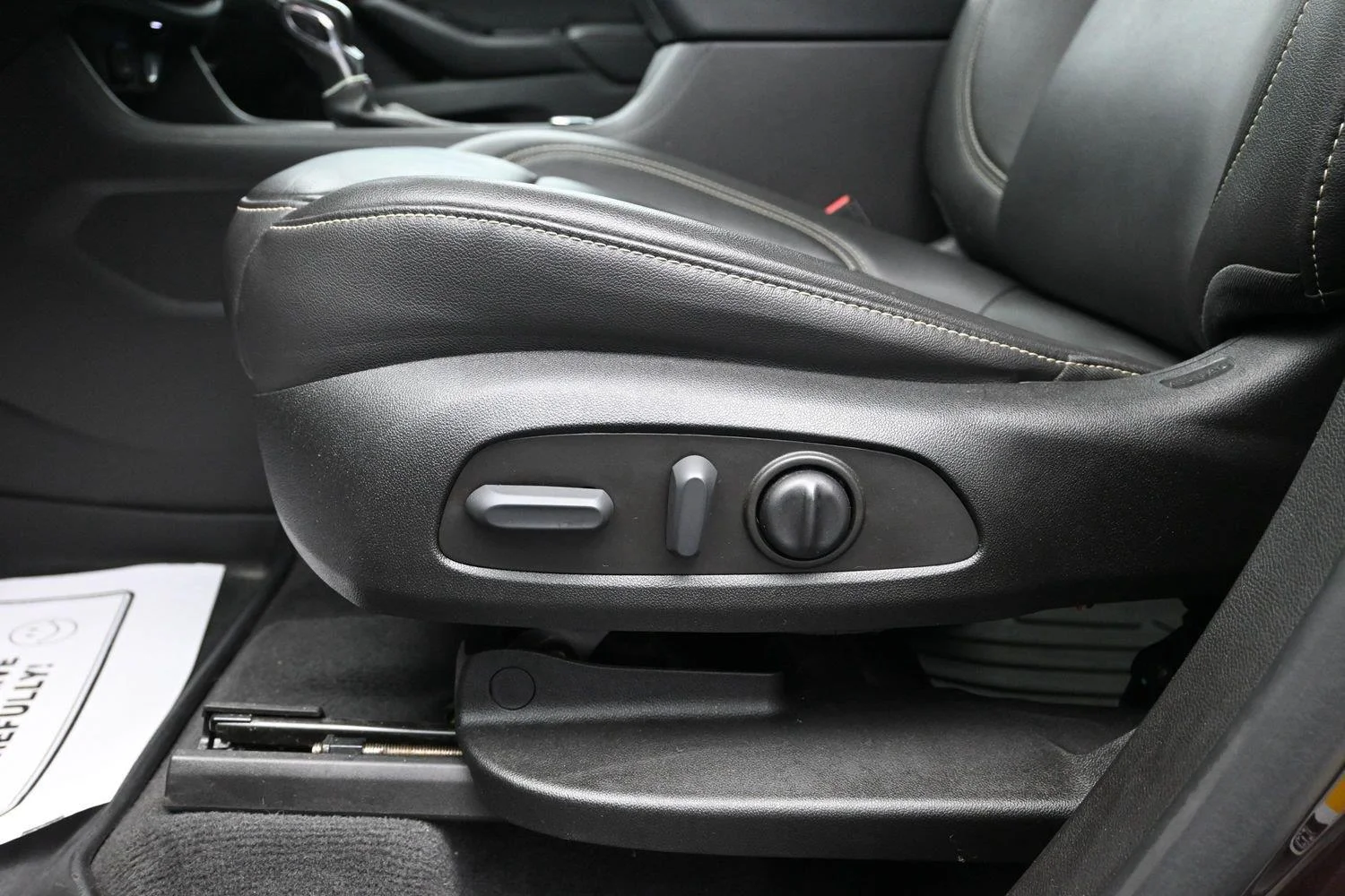 Used 2022 Black Cherry Metallic Chevrolet LT Leather image 22