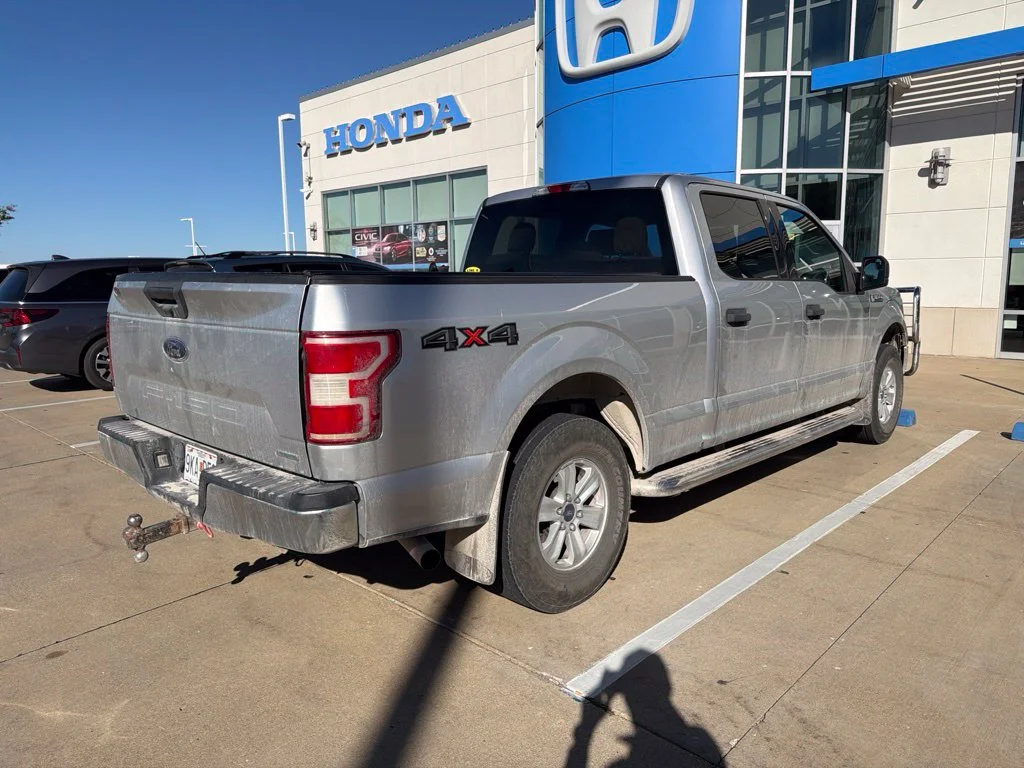 Used 2018  Ford XLT image 4