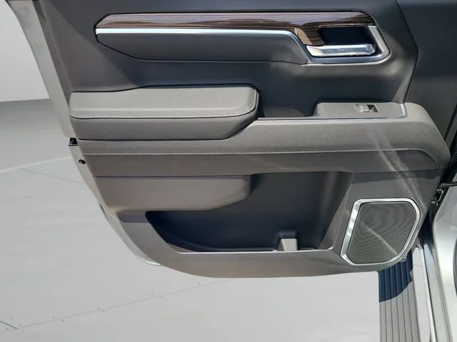 New 2026 Sterling Gray Metallic Chevrolet RST image 18