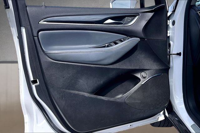 Used 2019 White Buick Essence image 17