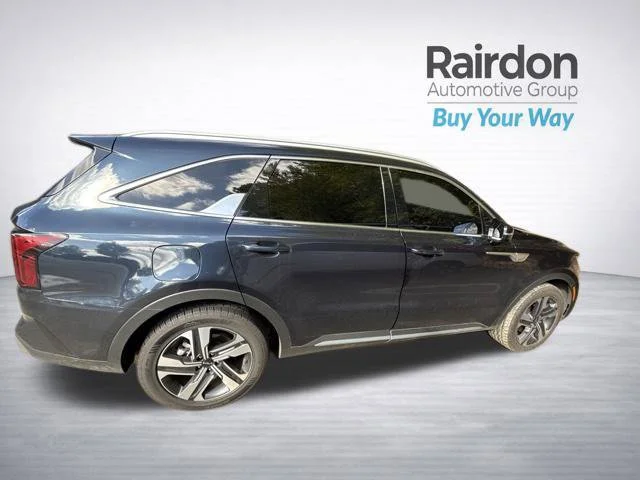 Used 2022 Gravity Blue Kia SX Prestige image 8
