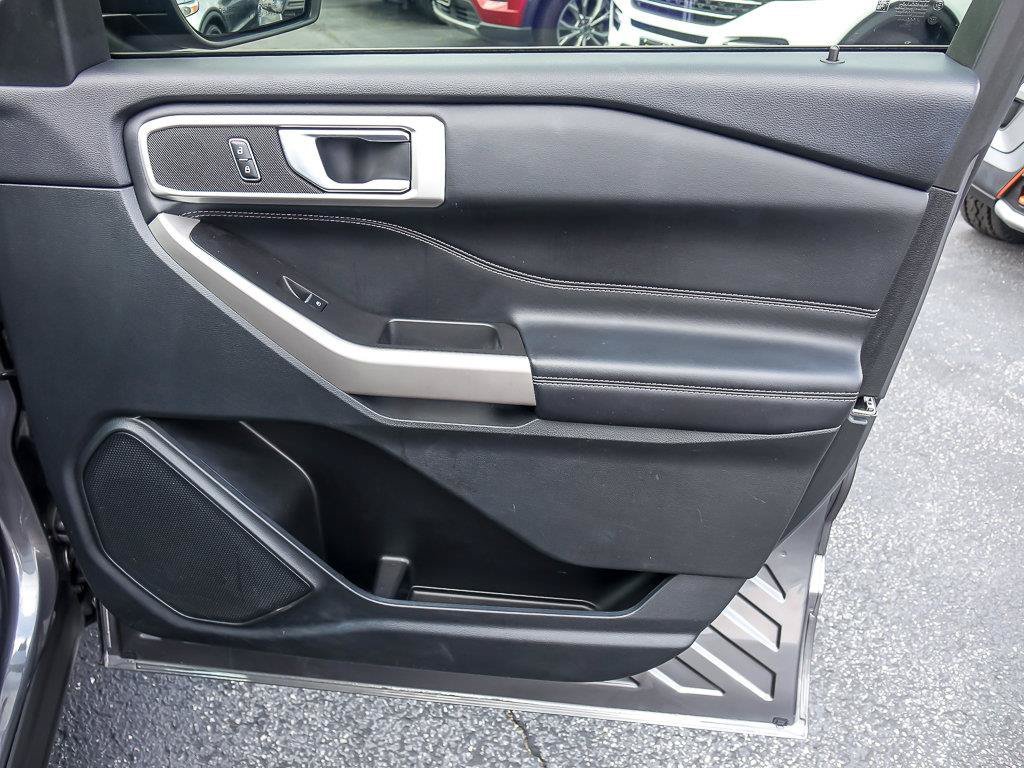 Used 2023 Gray Metallic Ford XLT image 32