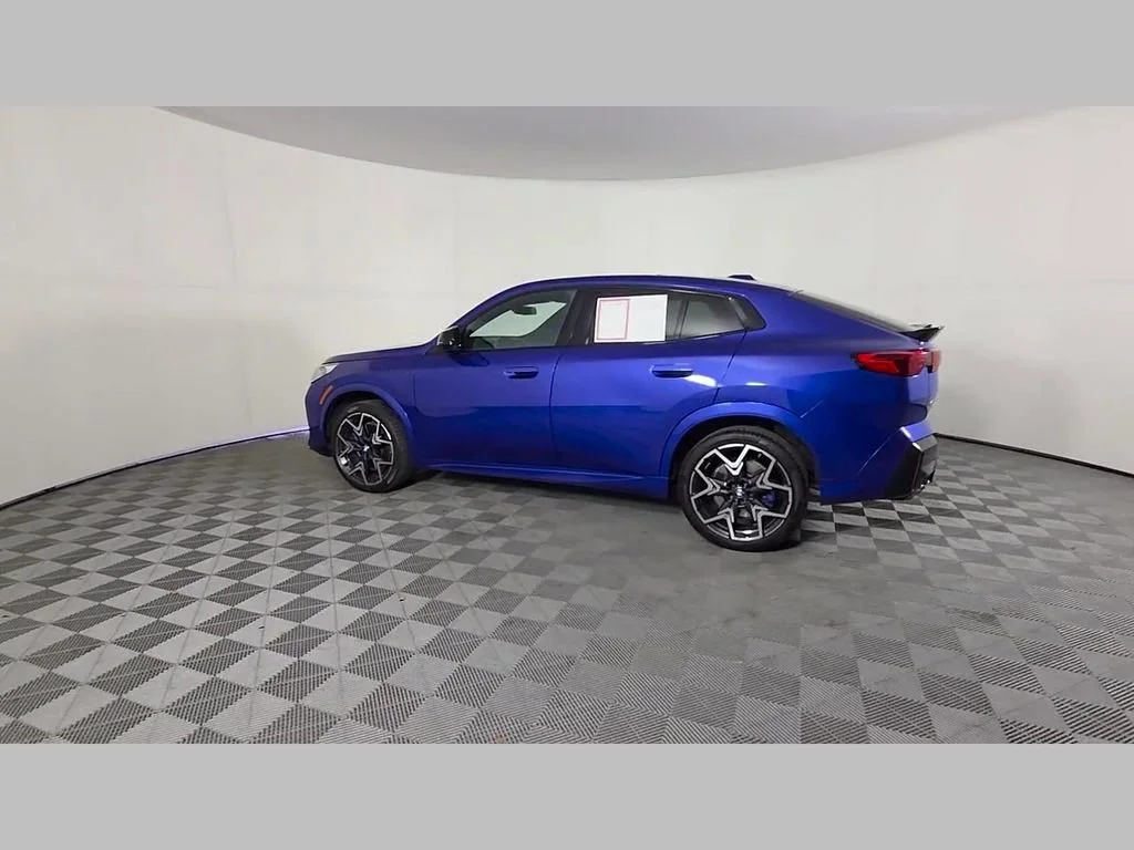 Used 2025 Blue Metallic BMW M35i image 48