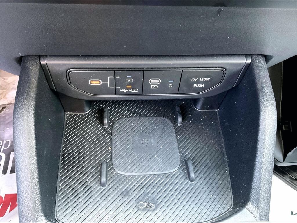 Used 2025 Aurora Black Pearl Kia EX image 26