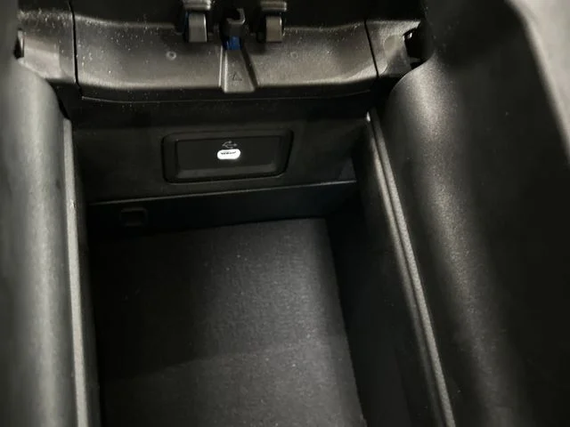 2025 Mercedes-Benz E-Class E350 - Photo 17