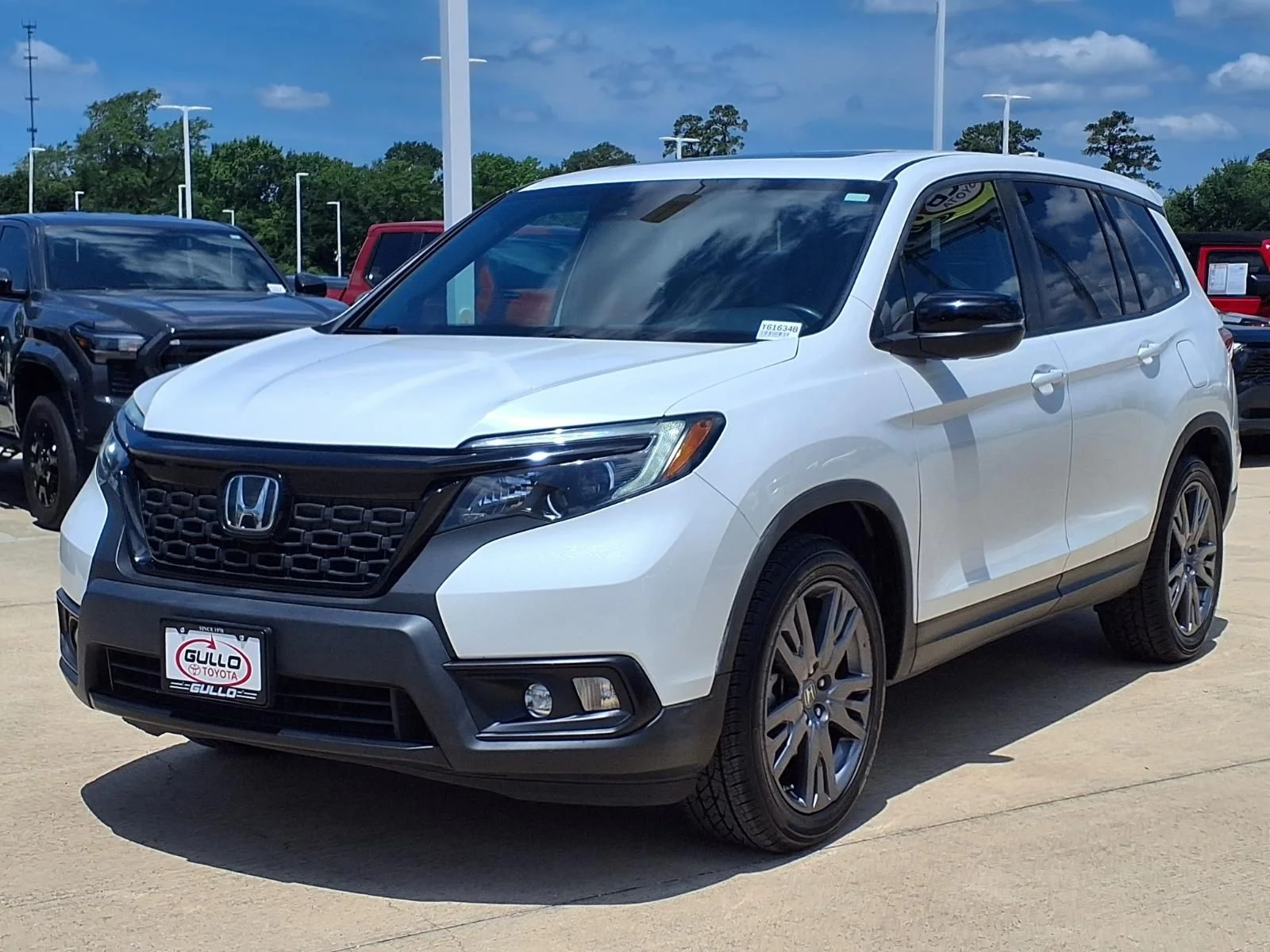 Used 2020 White Honda EX-L image 3
