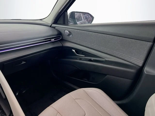 Used 2022 Phantom Black Hyundai Limited image 22