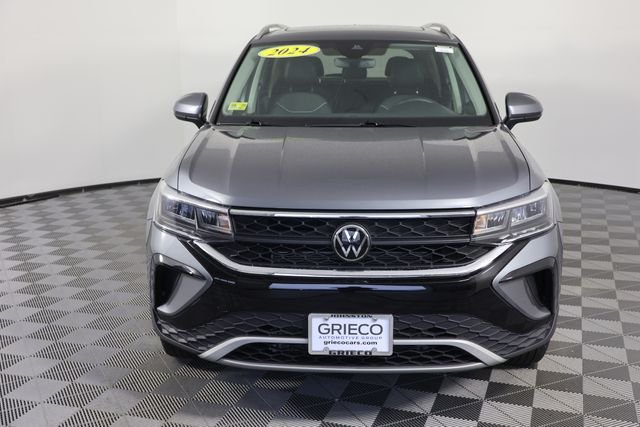 Used 2024 Gray Volkswagen 1.5T SE image 3