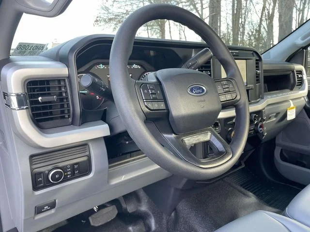 New 2026 Oxford White Ford F-350® XL image 15