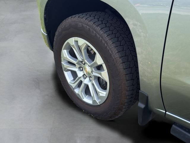 Used 2024 Gray Chevrolet RST image 28