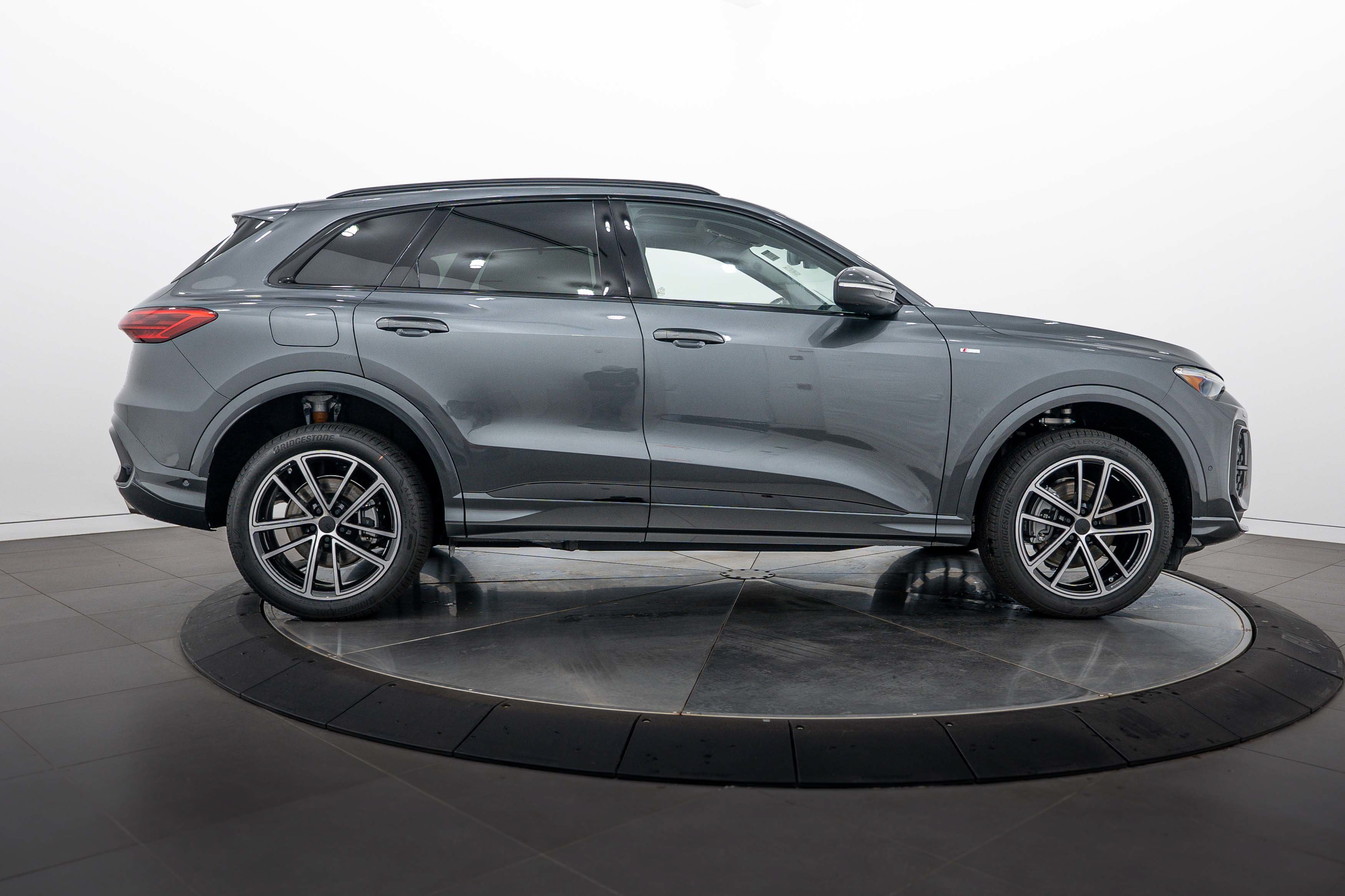 New 2026 Daytona Gray Audi Premium Plus image 3