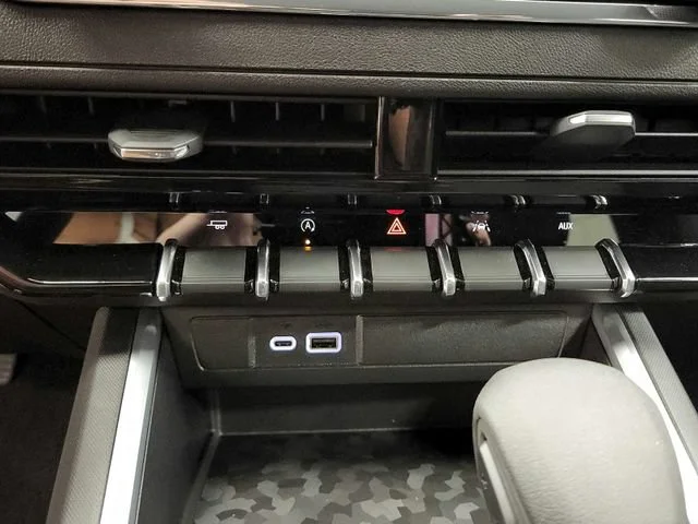 2026 Chevrolet Colorado Work Truck - Photo 36