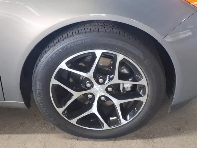 2G4GL5EX8H9138519