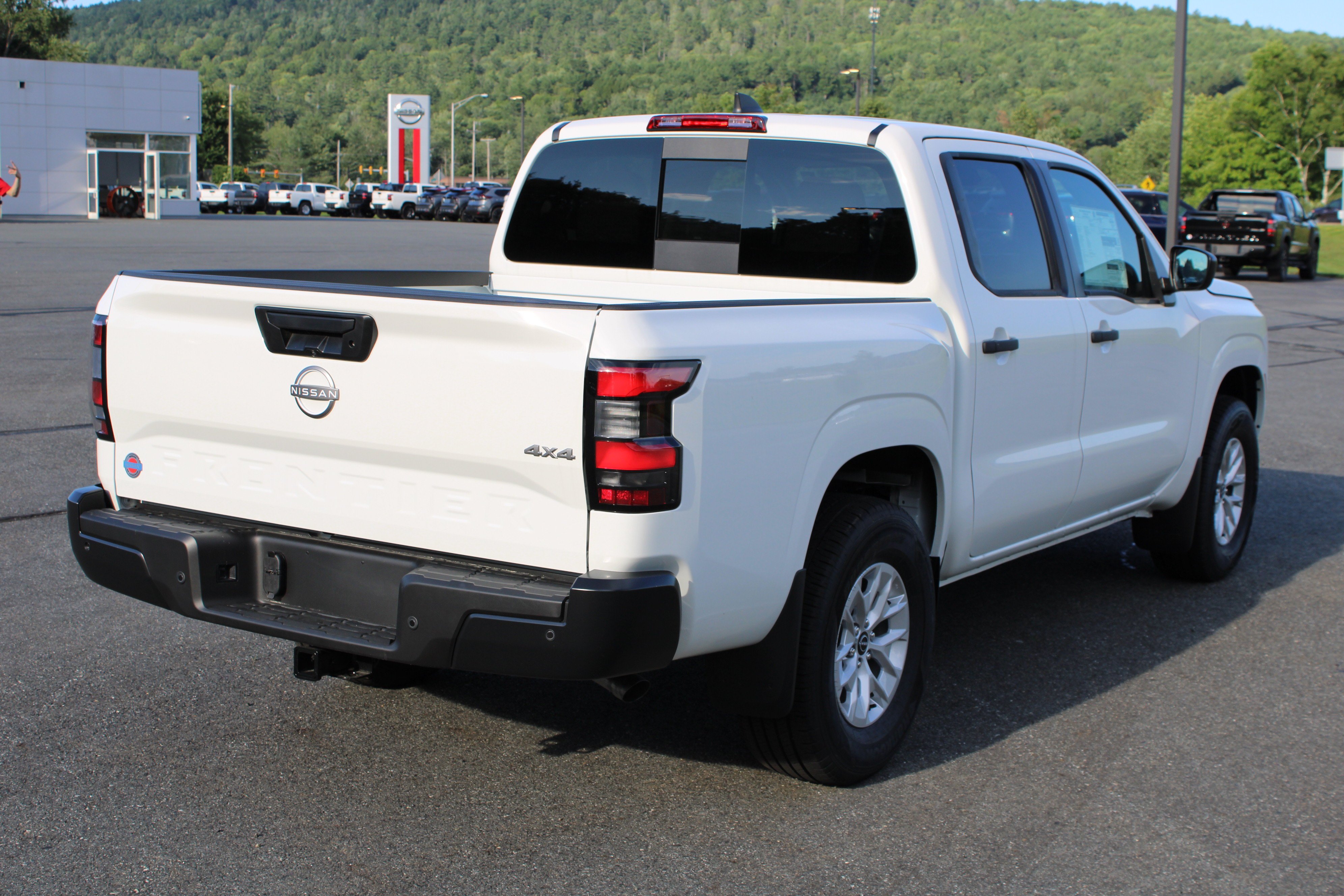 New 2026 Glacier White Nissan Crew Cab S image 8