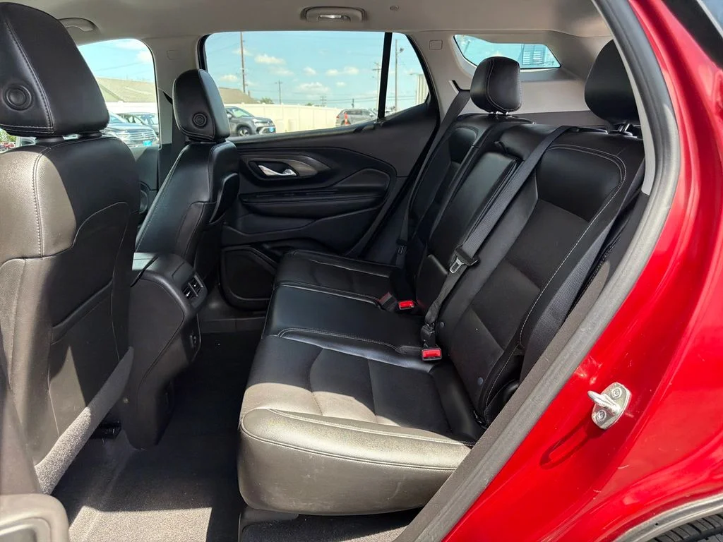 Used 2023 Volcanic Red Tintcoat GMC SLT image 23