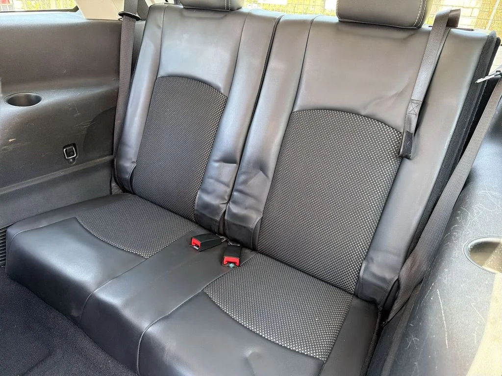 Used 2017 Black Dodge Crossroad image 22